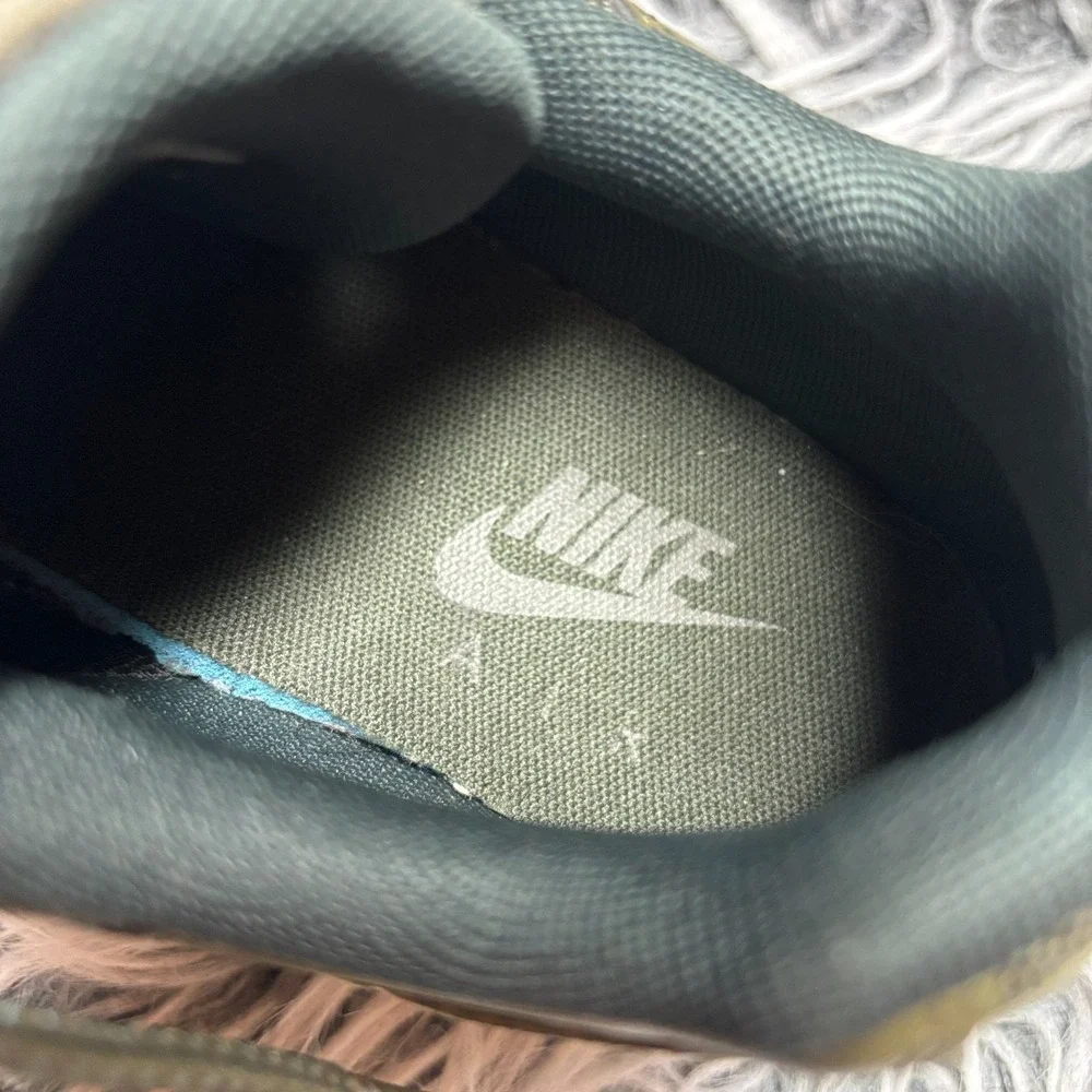 Nike Air Max 95‎ SE Olive Canvas Running Sneakers Men's Size 8 US AJ2018-300